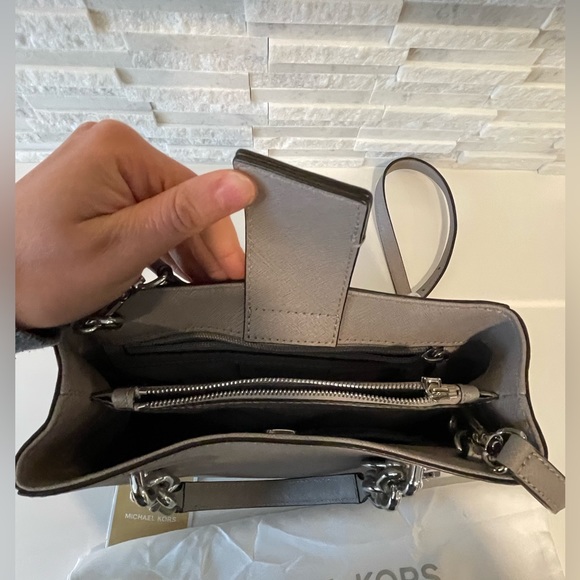 Michael Kors Cynthia Crossbody - Gray - Picture 5 of 7